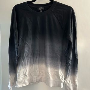 Lucky brand ombré crewneck size small.